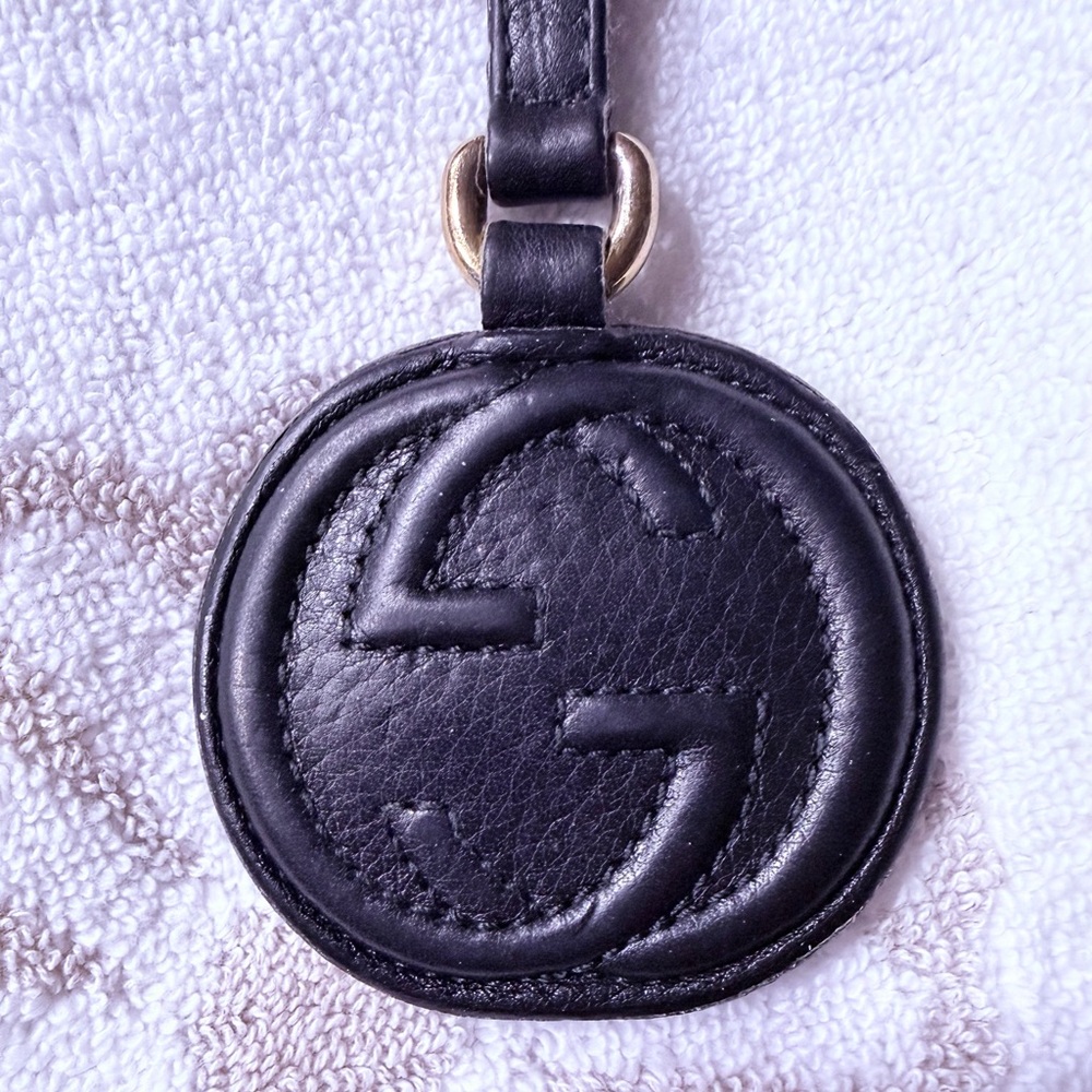 Gucci Black Leather Double G Round Keychain with Gold Hardware - Picture 6 of 6